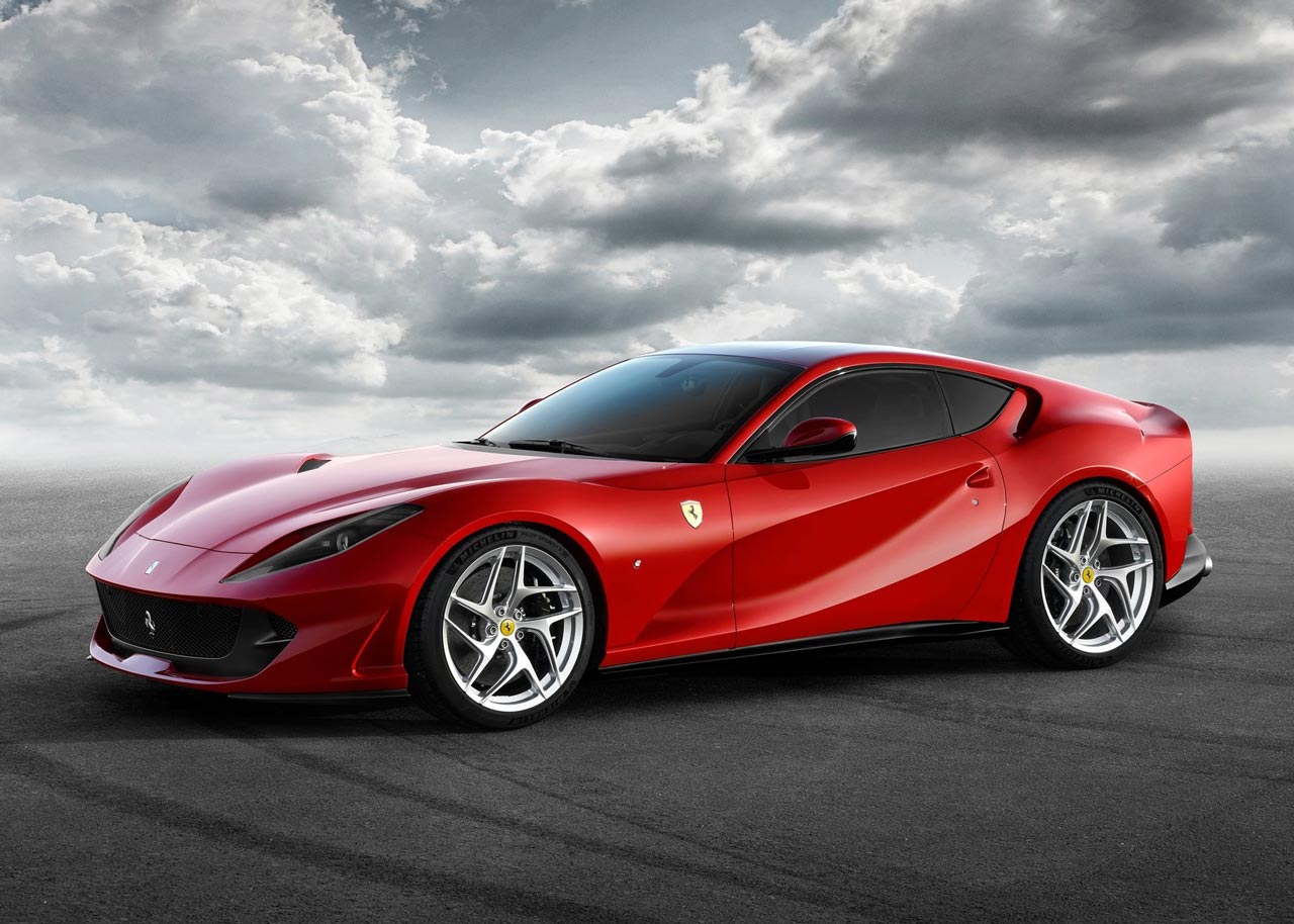 2017 Ferrari 812 Superfast front quarter