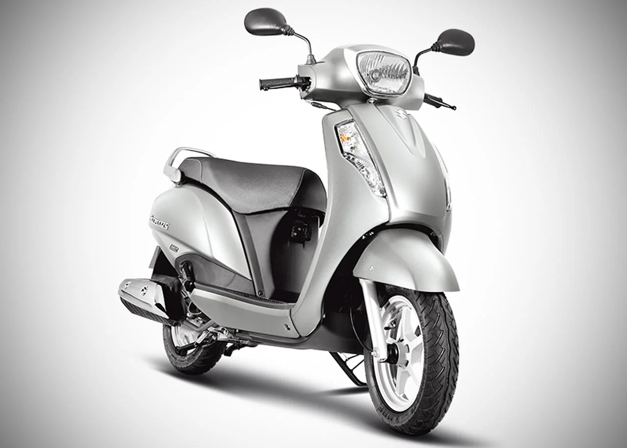 2017 Suzuki Access 125 Metallic Sonic Silver
