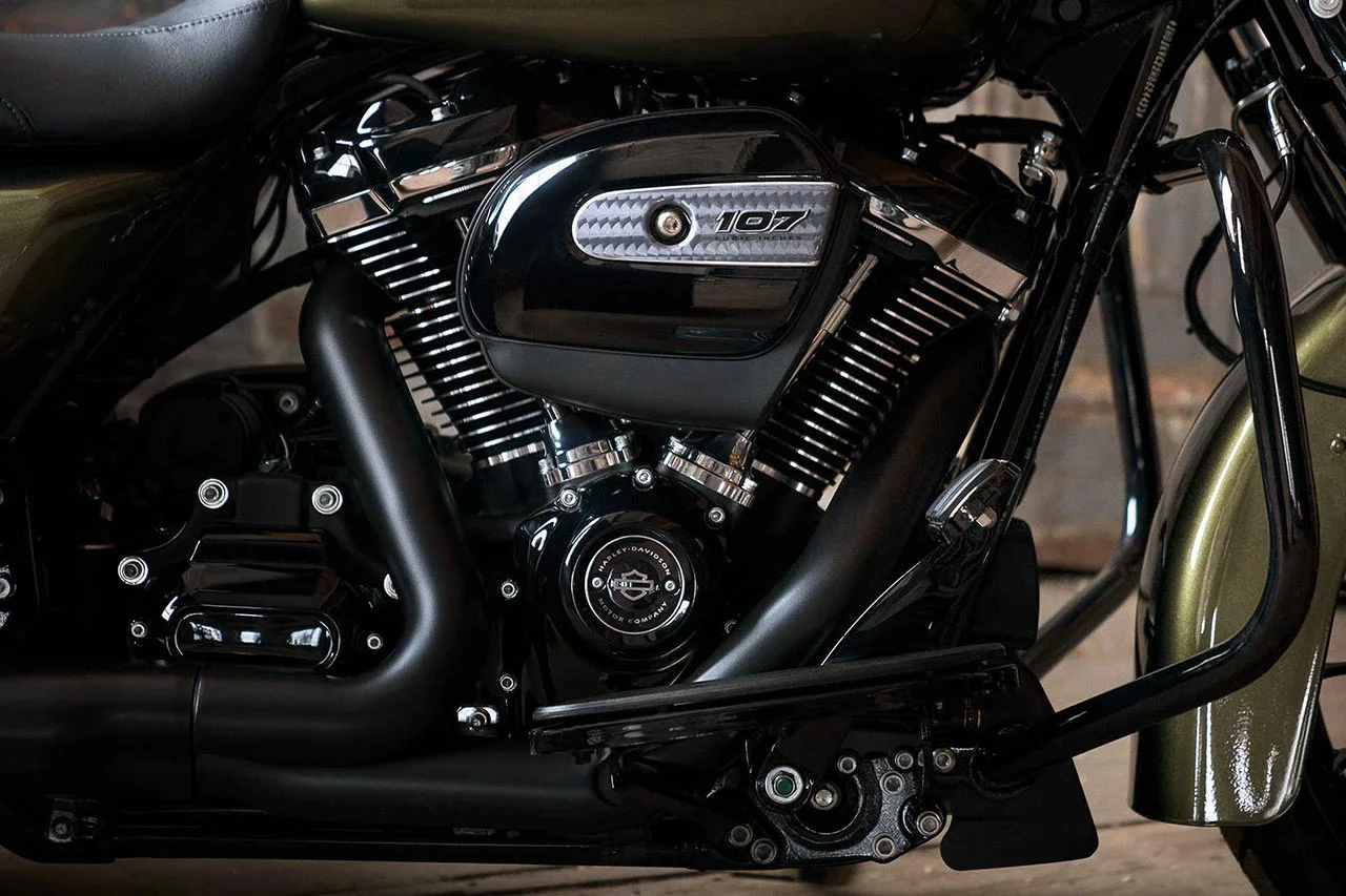 Harley-Davidson Road King Special 2017 Milwaukee Eight 107 engine