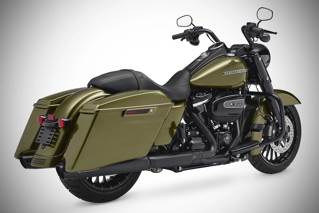 Harley-Davidson Road King Special 2017 rear quarter