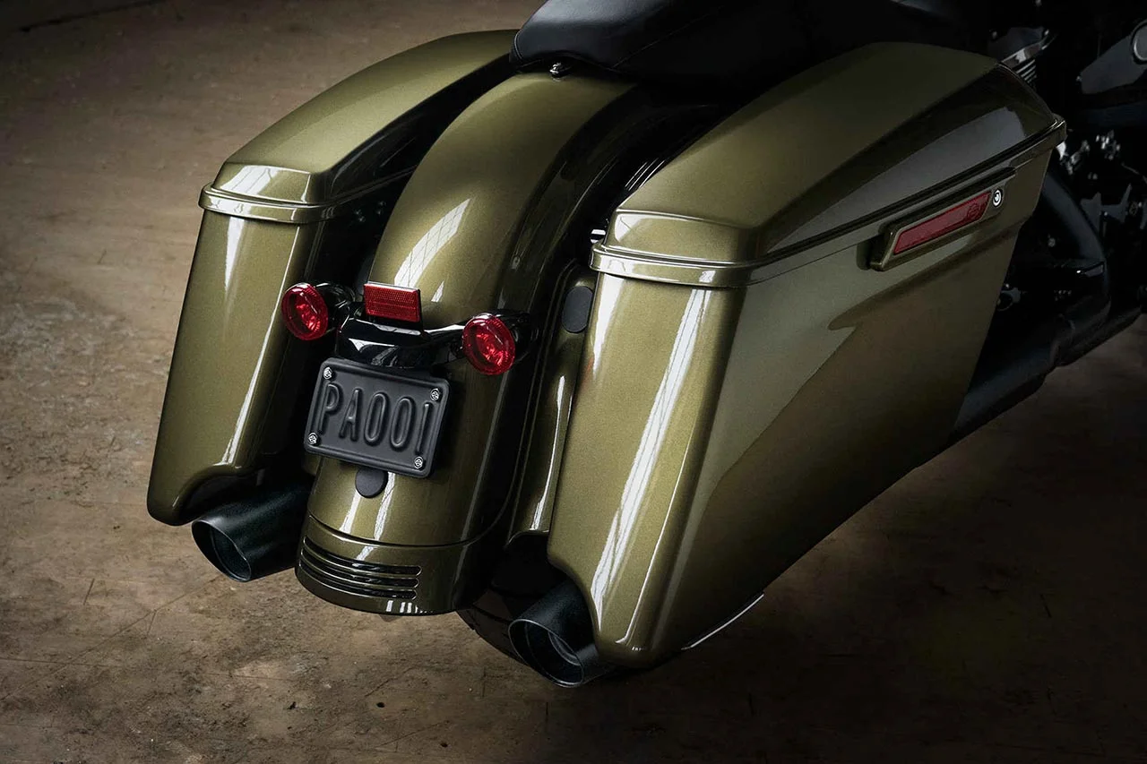 Harley-Davidson Road King Special 2017 saddlebags