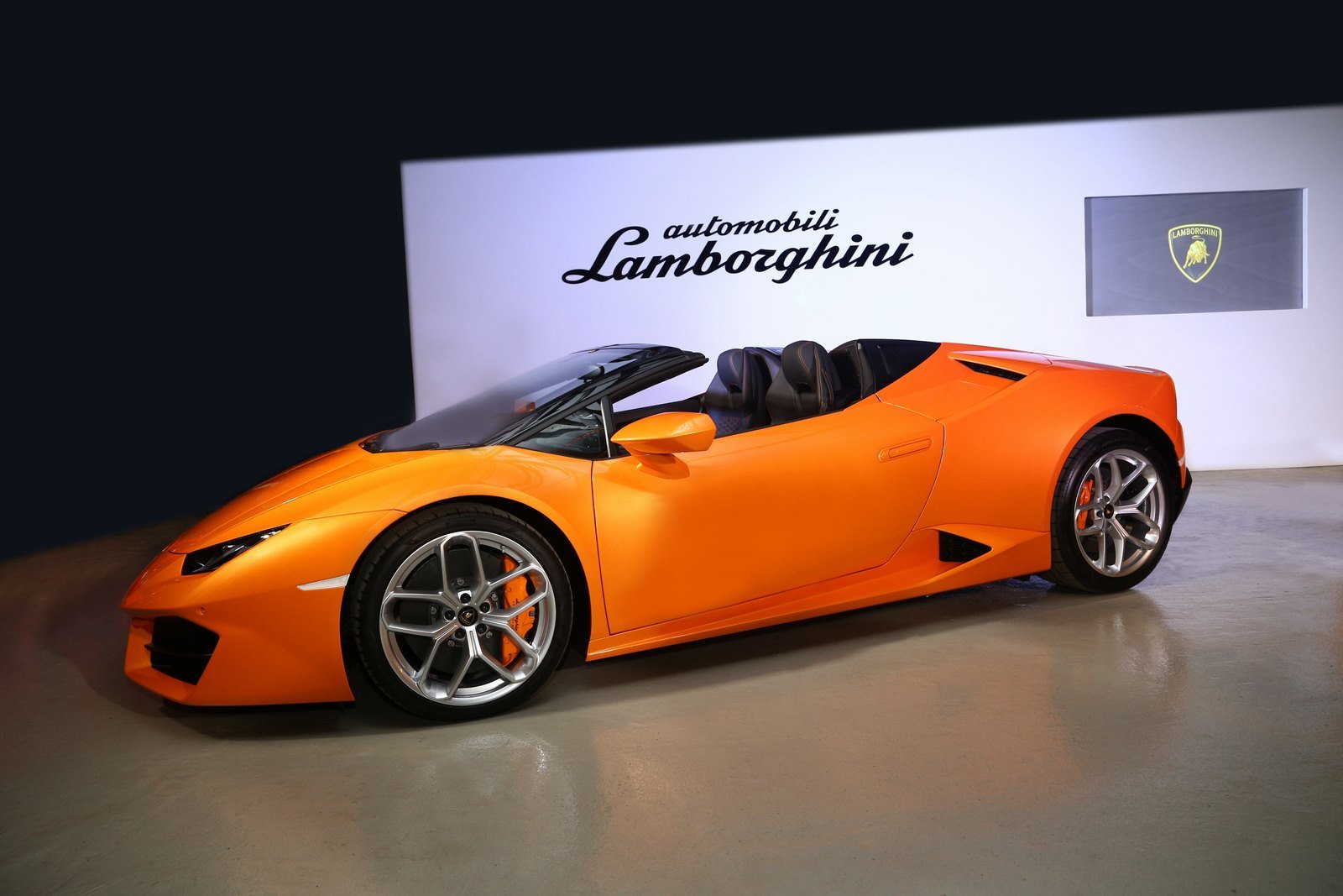 Lamborghini Huracan Rear Wheel Drive Spyder launched in India
