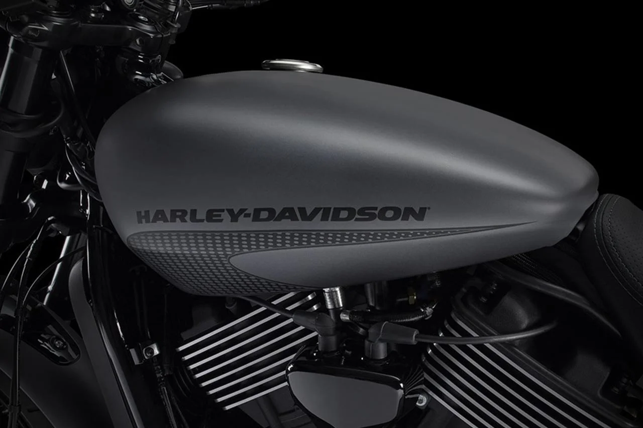 2017 Harley-Davidson Street Rod fuel tank