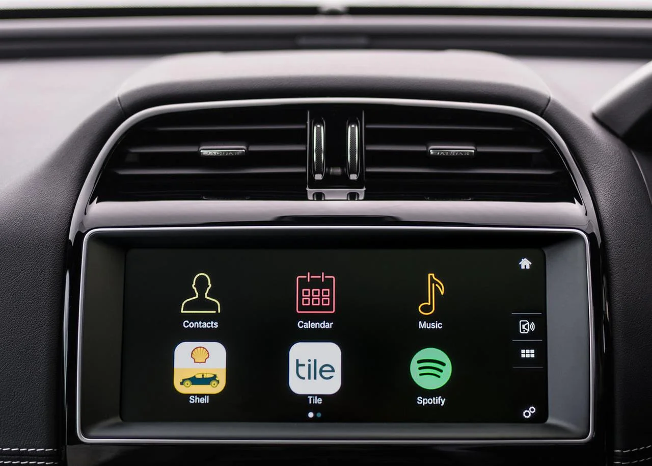 2017 Jaguar XE Shell app