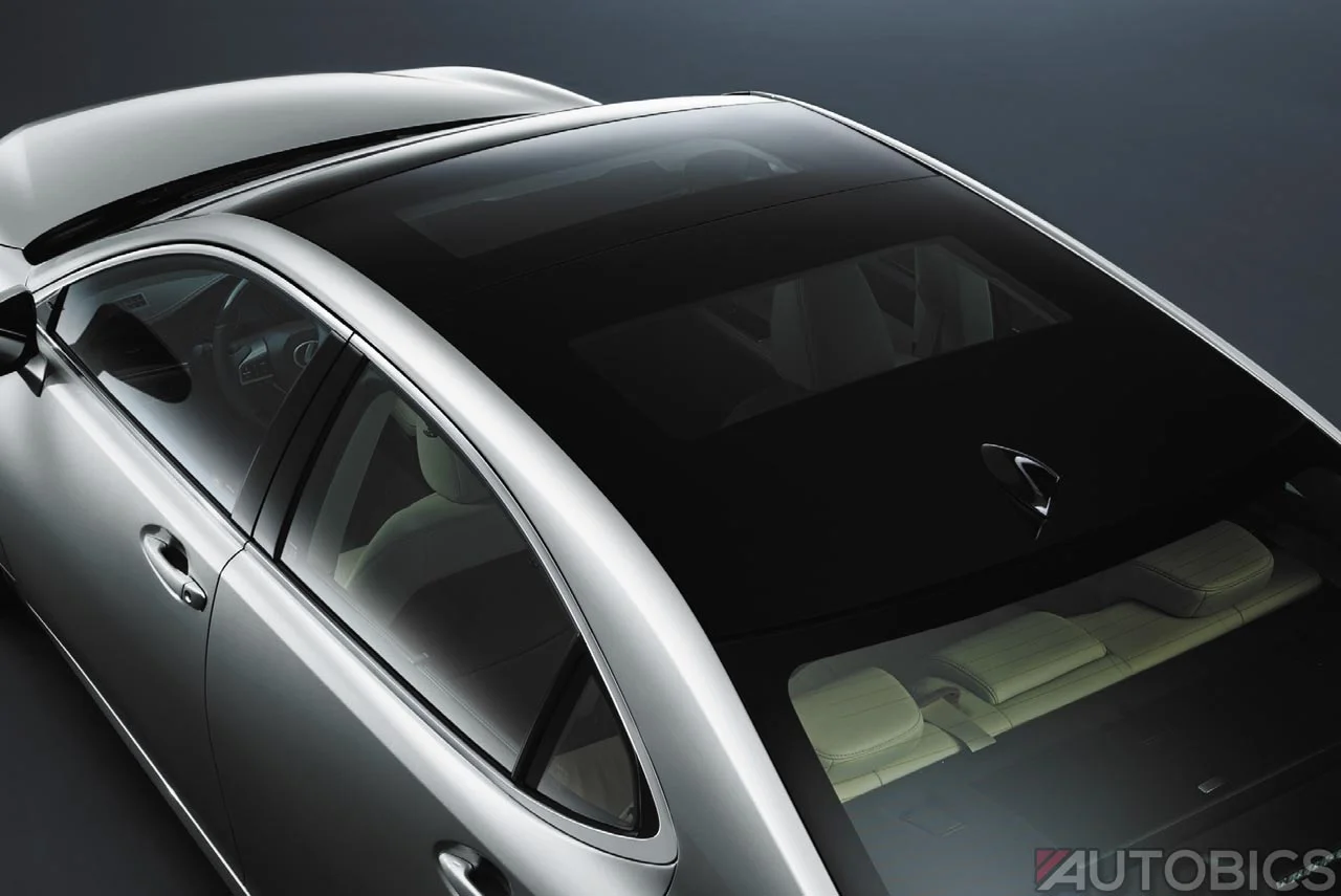 2017 Lexus ES300h Panorama Glass Roof