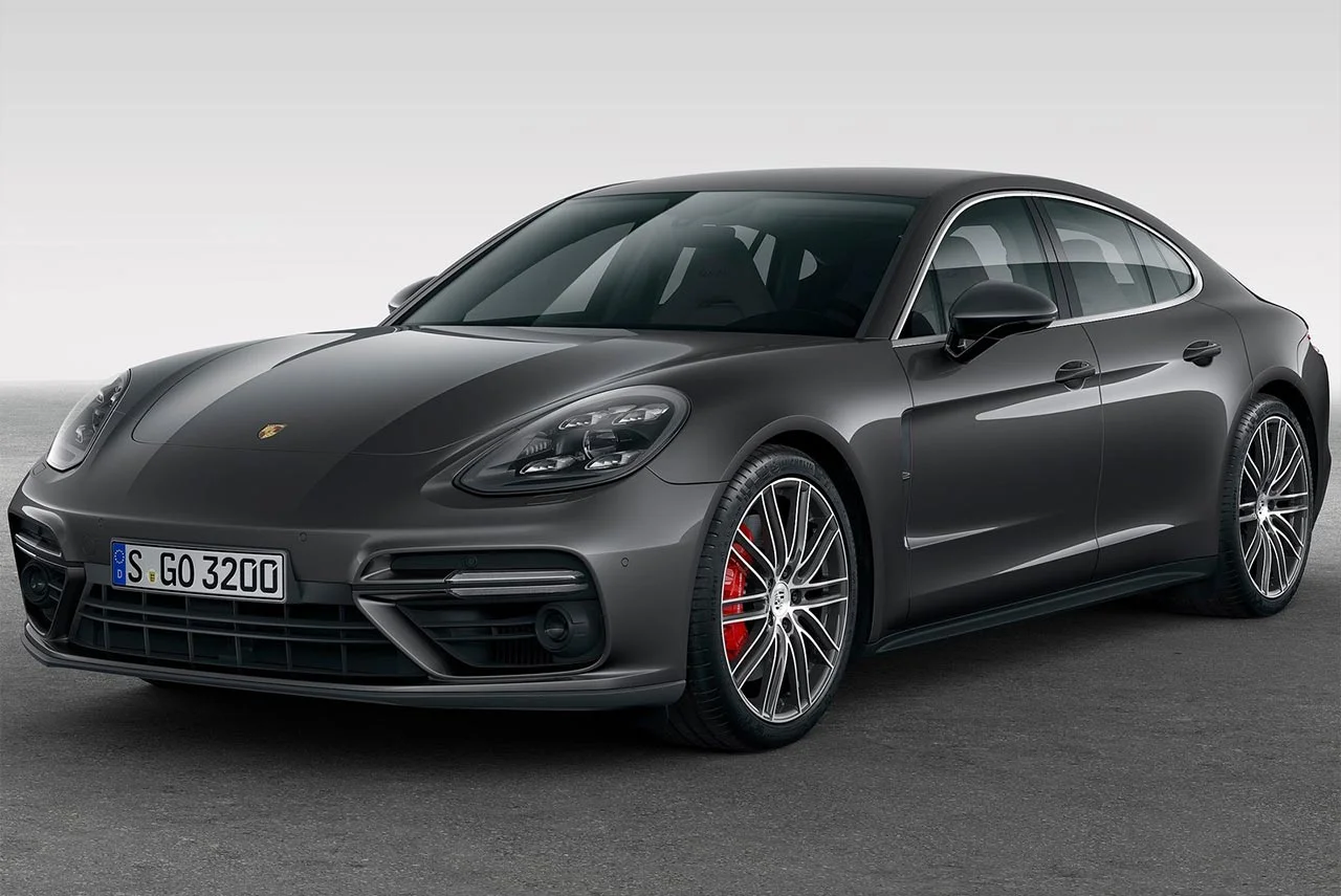 2017 Porsche Panamera Turbo badge