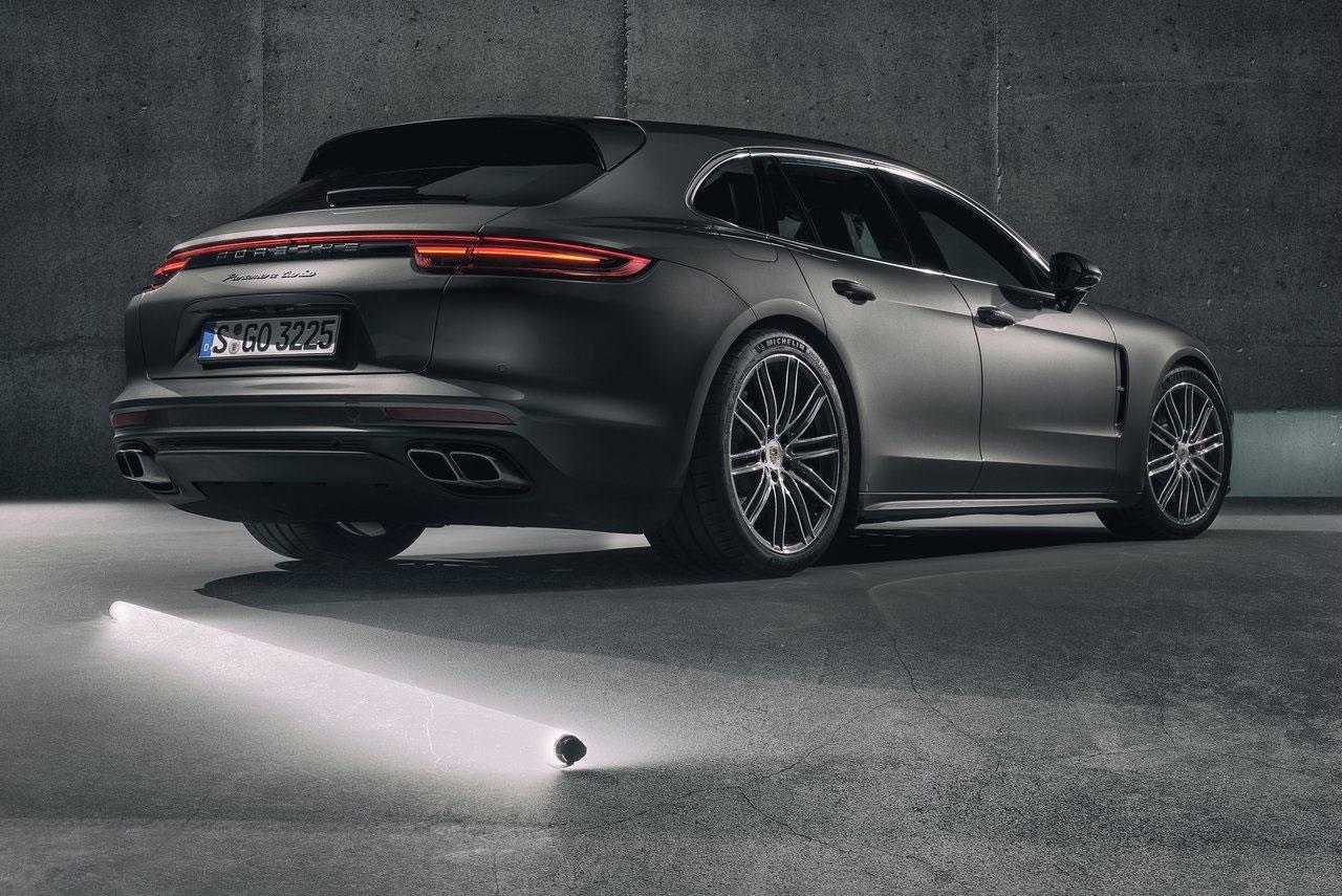 2018 Porsche Panamera Sport Turismo rear right quarter angle