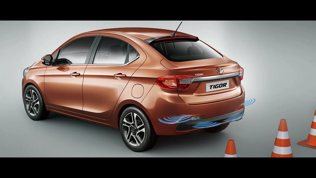 Tata Tigor Park assist with rear parking camera and display