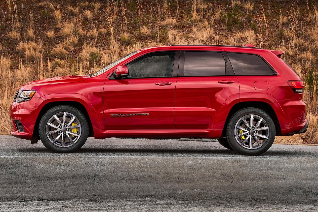 2018 jeep grand cherokee trackhawk side
