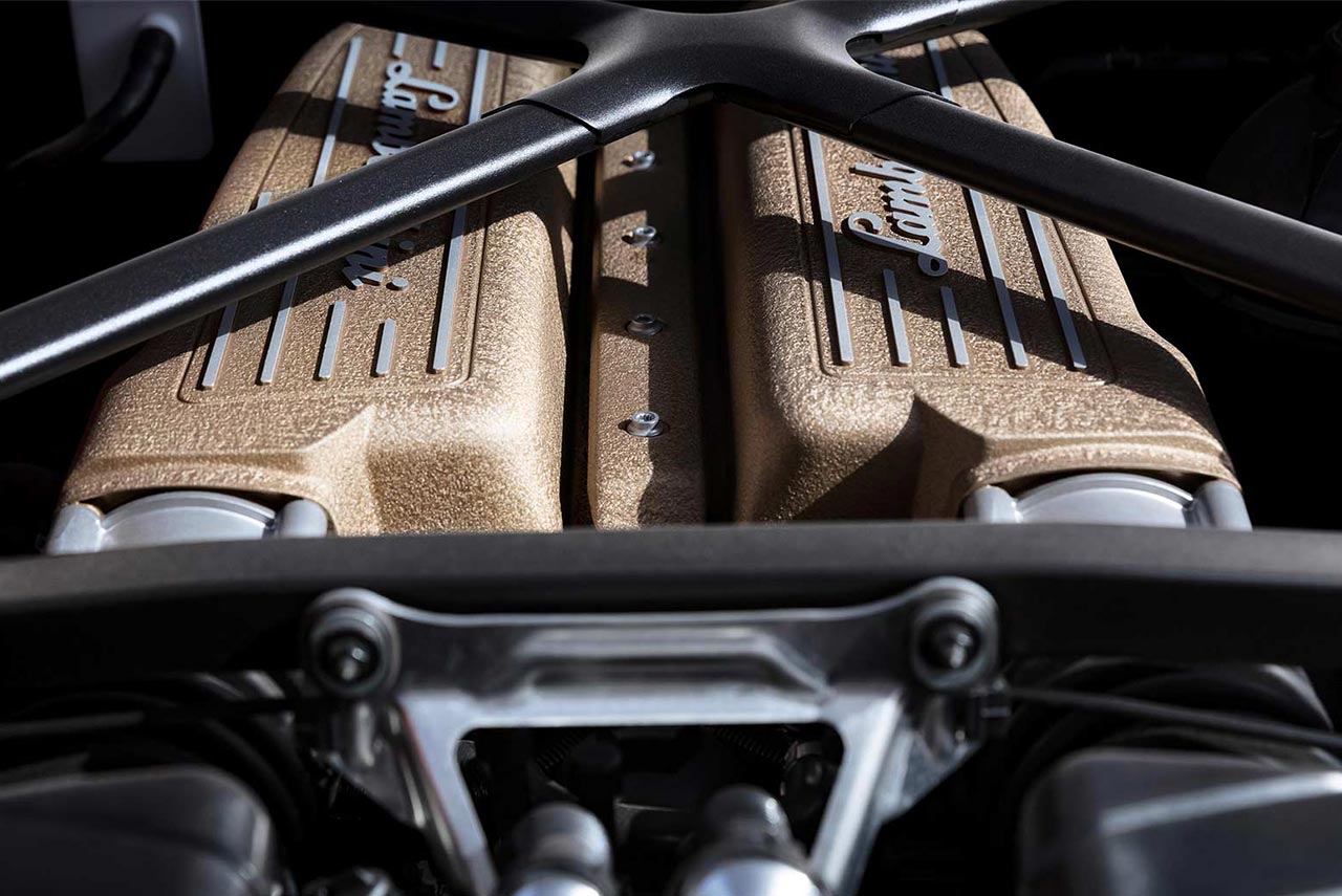 Lamborghini Huracan Performante engine manifold in bronze