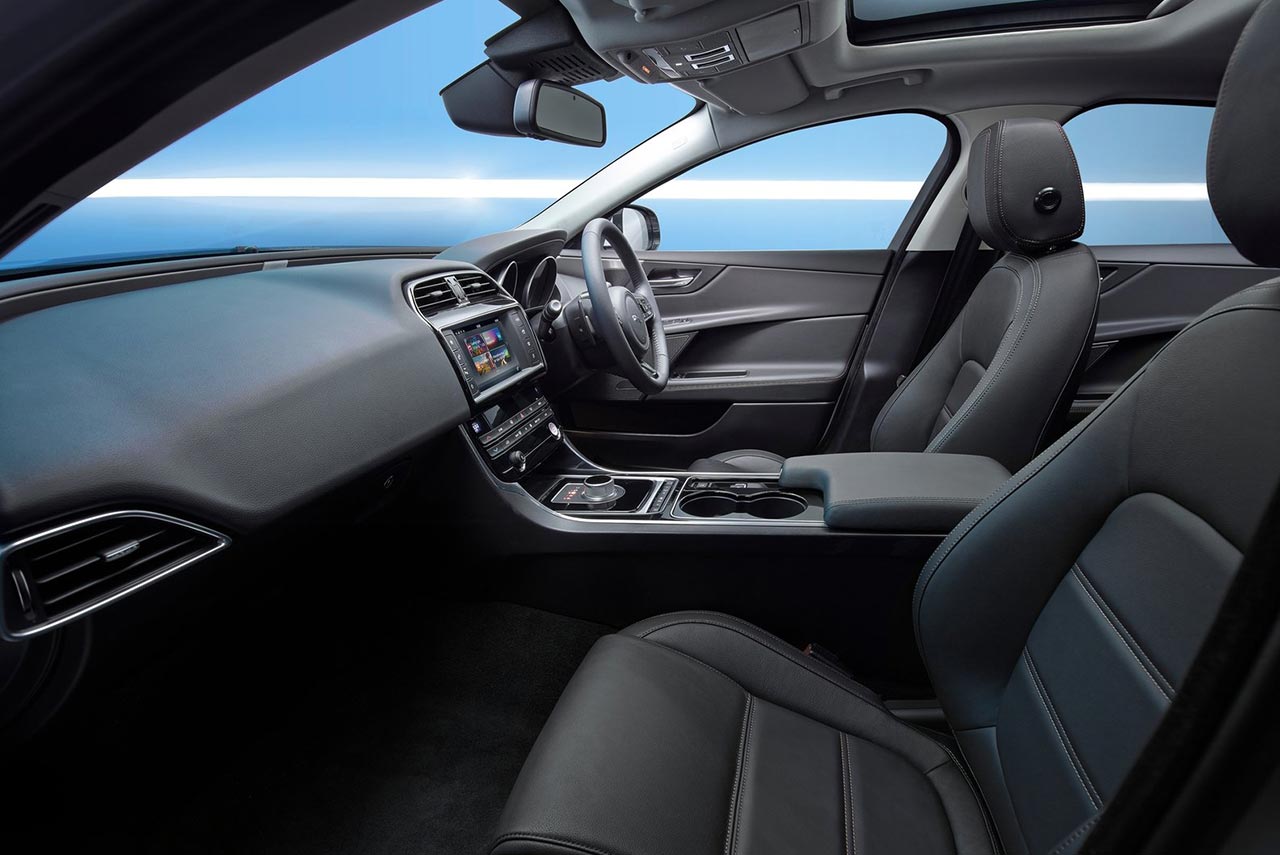 2016 jaguar xe front seats