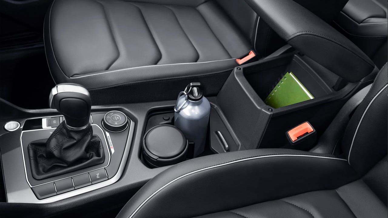 2017 volkswagen tiguan front console