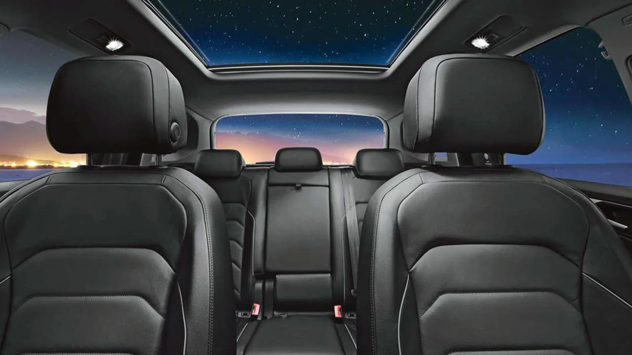 2017 Volkswagen Tiguan launched in India; Priced at INR 27.68 Lakh 11 2017 volkswagen tiguan seats