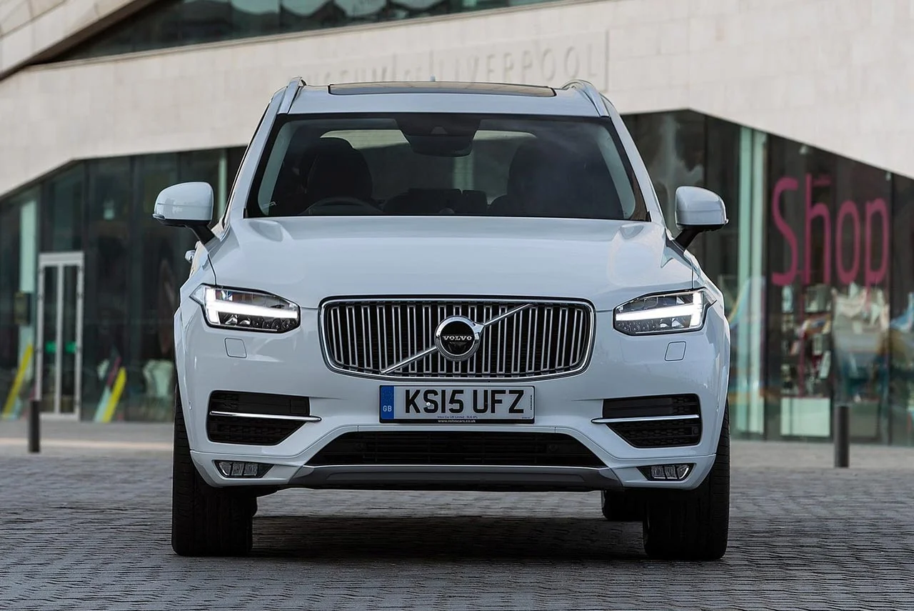 Volvo XC90 front
