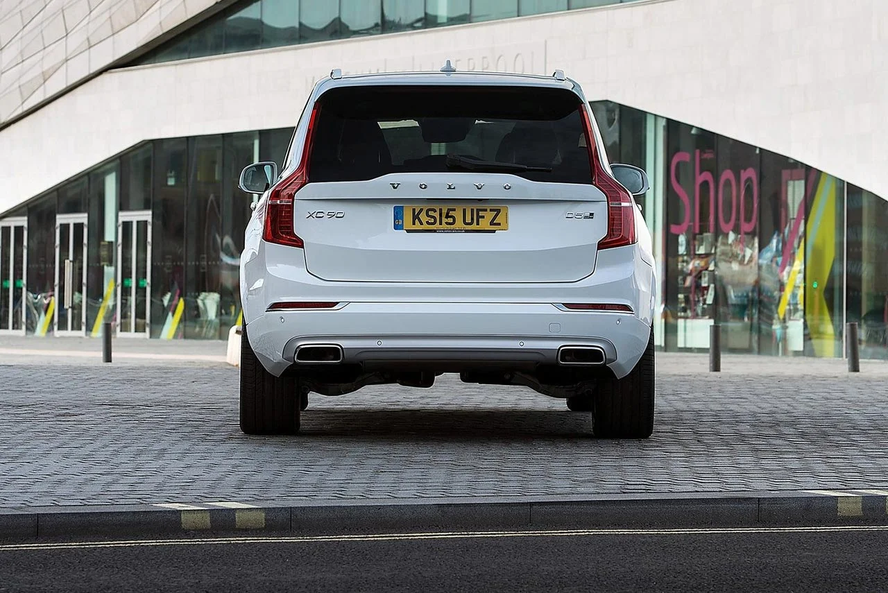 Volvo XC90 rear