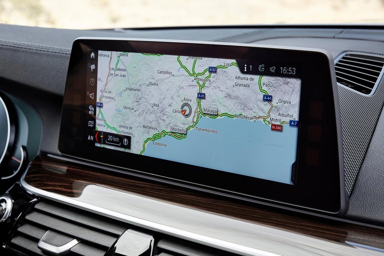 2017 bmw 5 series display