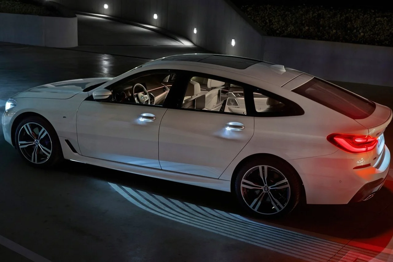 The all-new 2018 BMW 6 Series Gran Turismo unveiled 14 2018 bmw 6 series gran turismo 640i lights