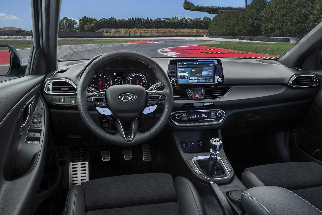 2017 hyundai i30 n interior dashboard