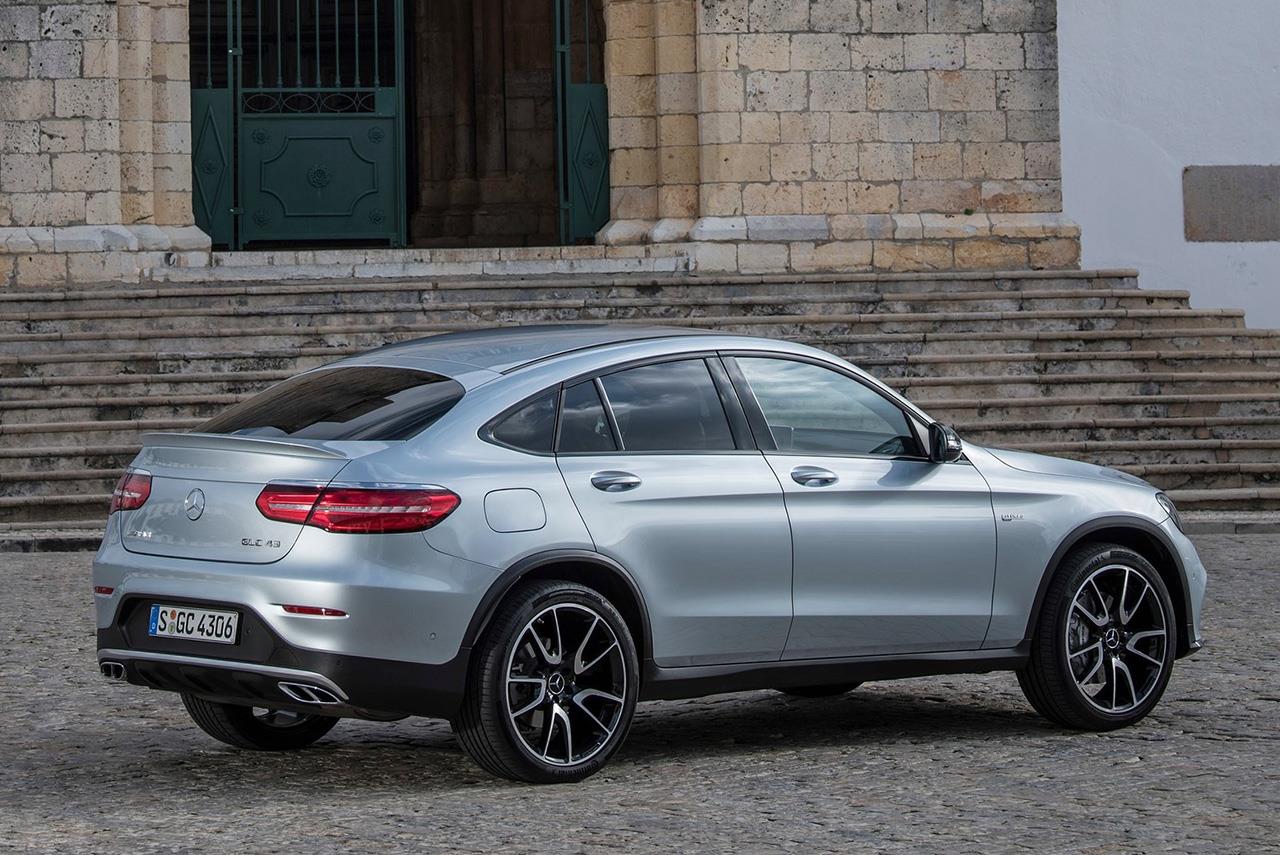 2017 mercedes-amg glc 43 4matic coupe rear quarter right