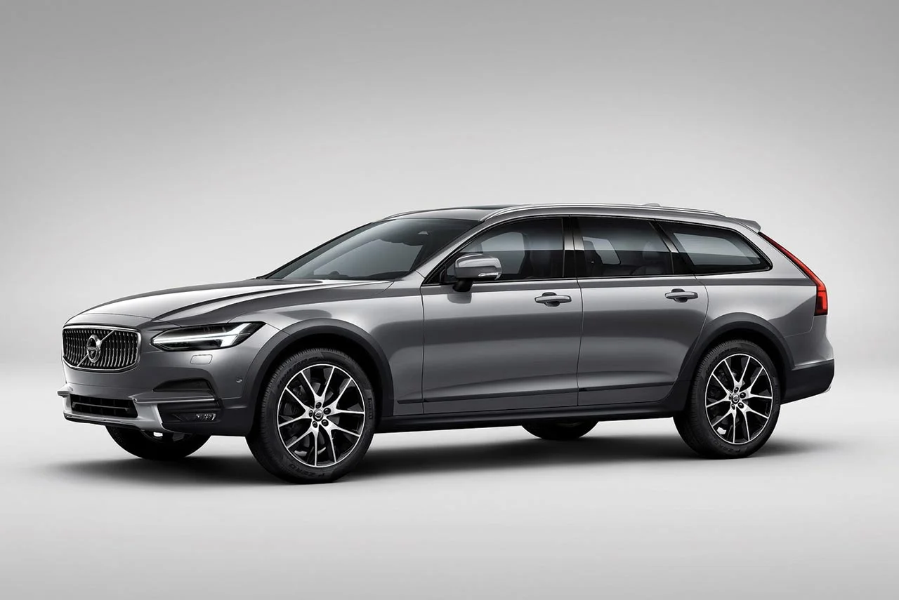 Volvo V90 Cross Country launched in India; Priced at INR 60 Lakh 6 2017 volvo v90 cross country front quarter