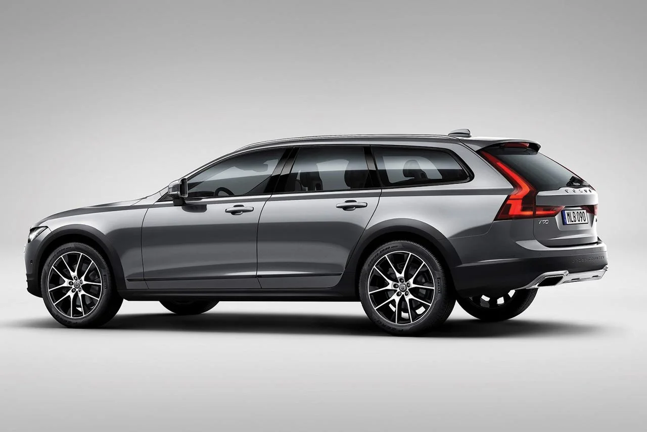 Volvo V90 Cross Country launched in India; Priced at INR 60 Lakh 8 2017 volvo v90 cross country rear quarter