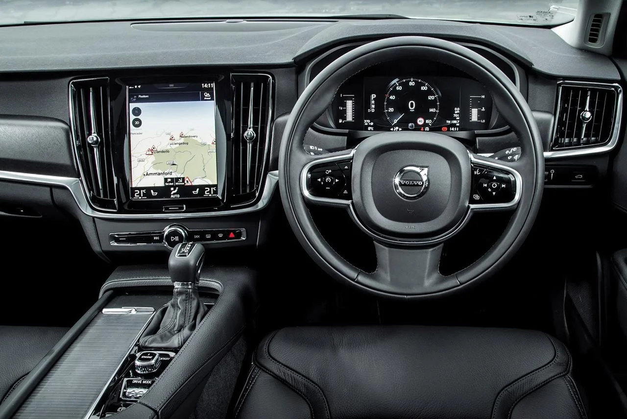 Volvo V90 Cross Country launched in India; Priced at INR 60 Lakh 20 2017 volvo v90 cross country steering wheel
