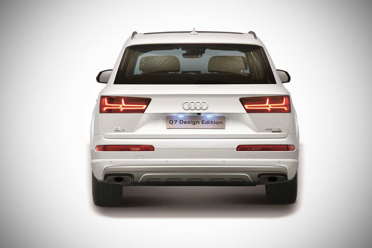 2017 audi q7 design edition rear studio