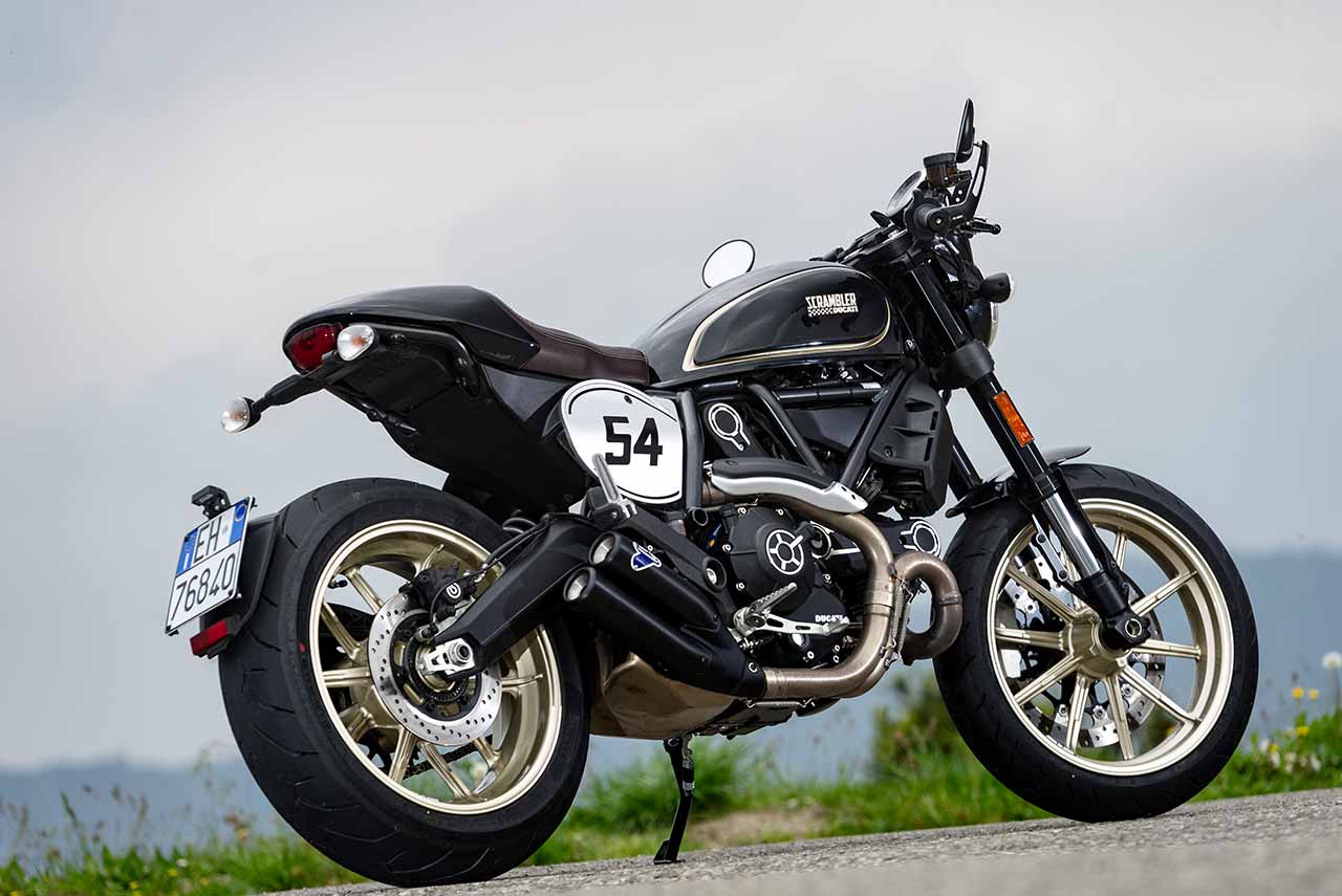 2017 ducati scrambler cafe racer rear quarter