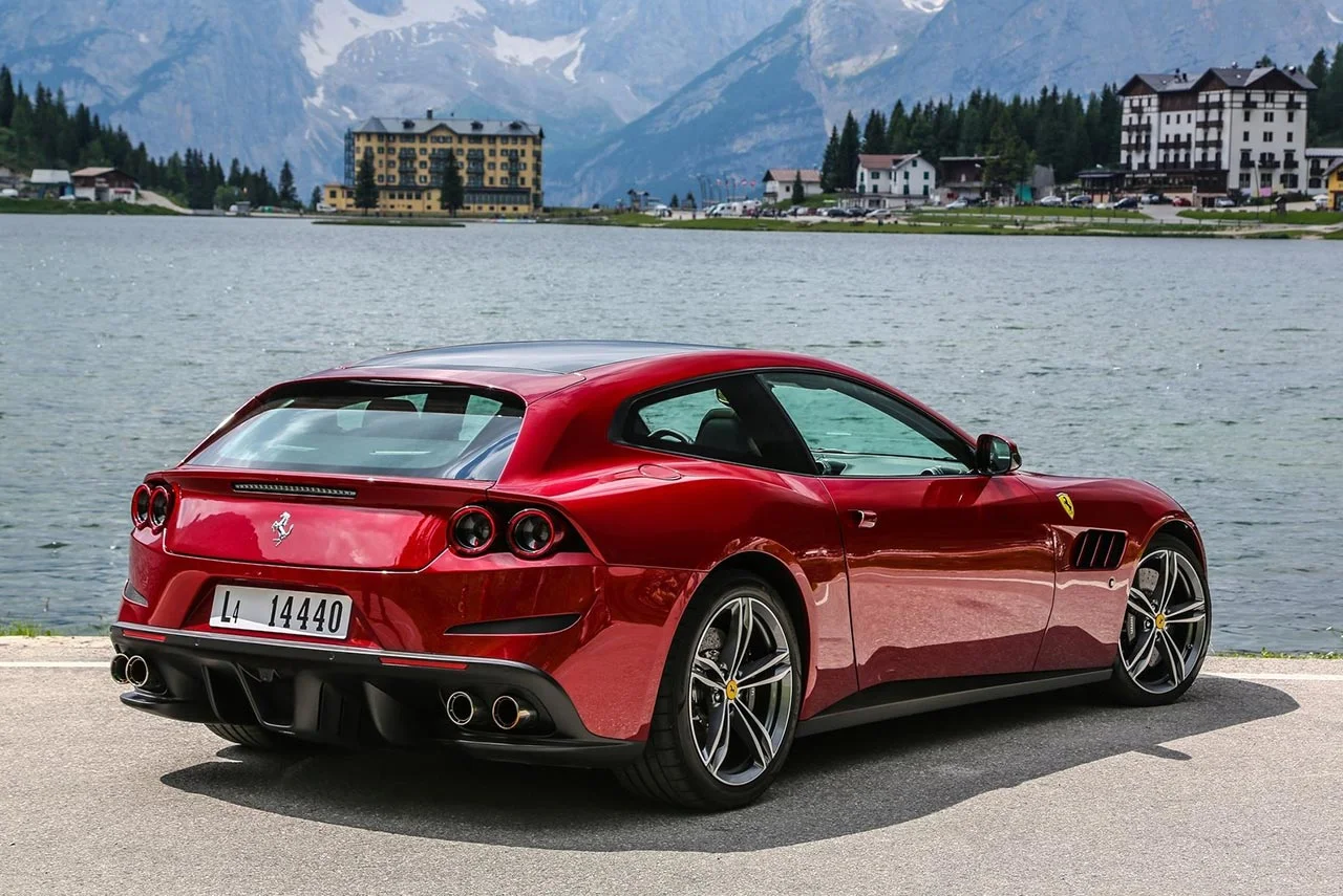 2017 ferrari gtc4lusso rear quarter