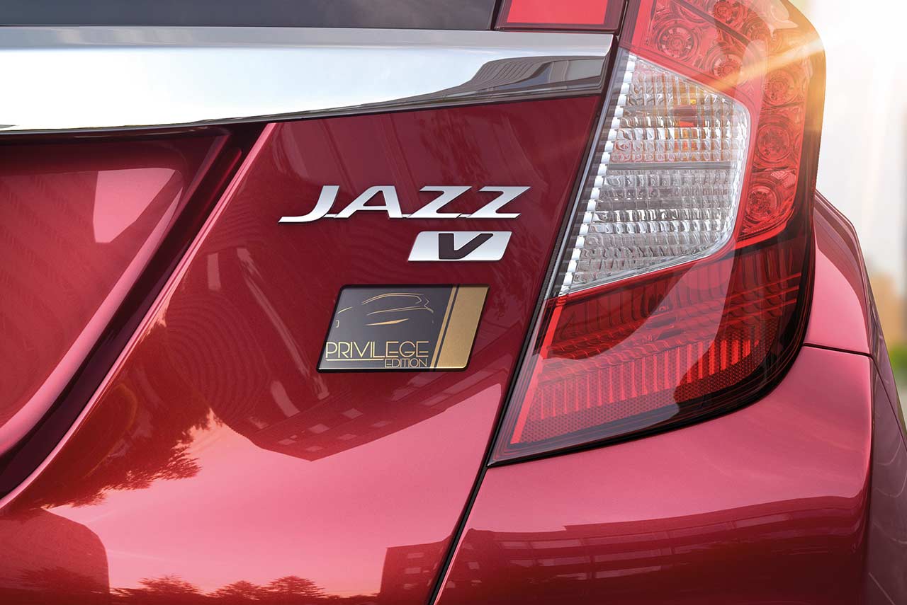 2017 honda jazz privilege edition emblem