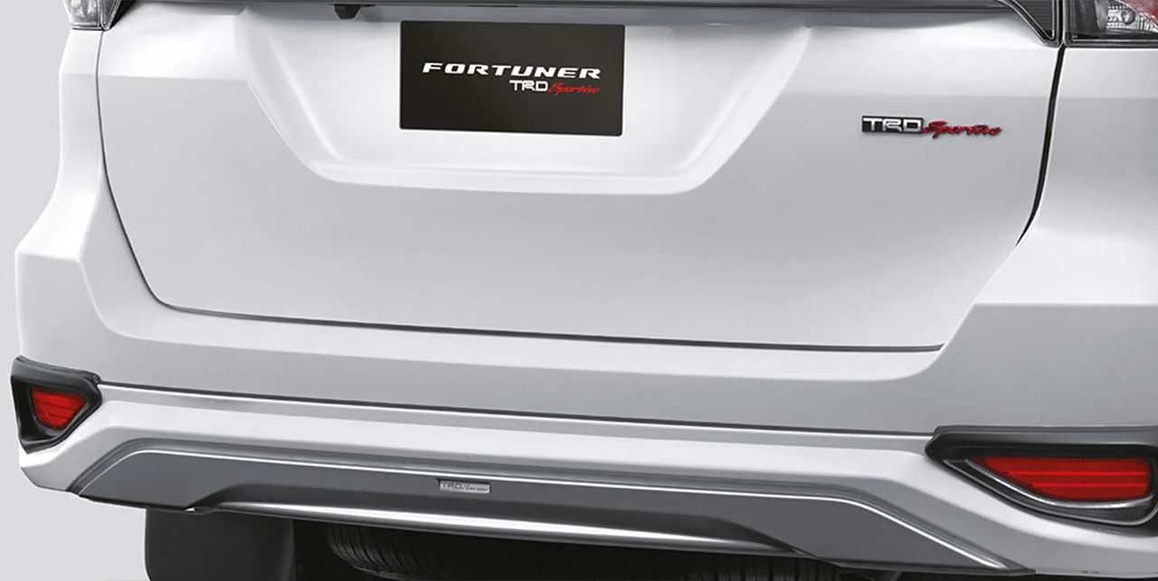 Toyota Fortuner TRD Sportivo Launched in India; Priced at INR 31.01 Lakh 8 2017 toyota fortuner trd sportivo rear bumper pr