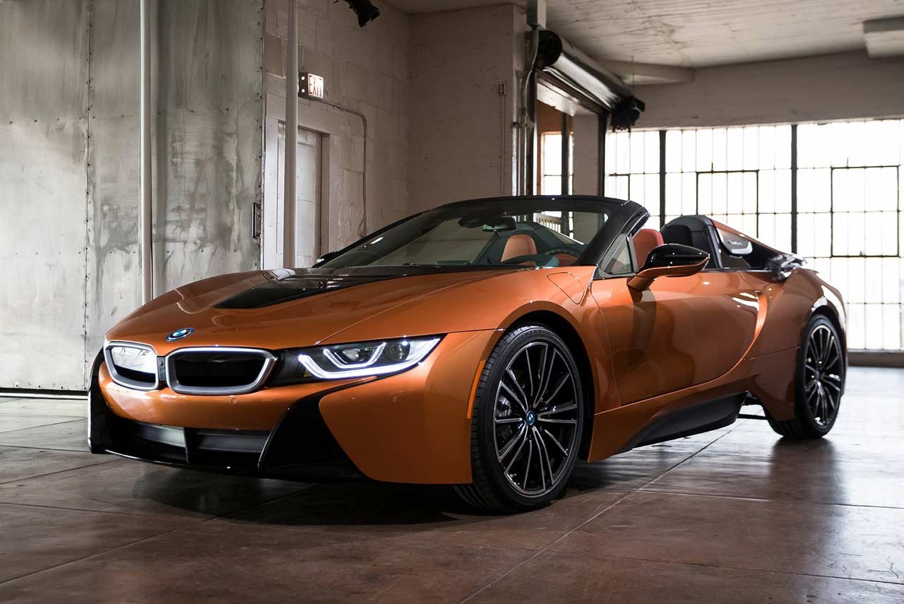 2018 BMW i8 Roadster E Copper Metallic Front Quarter 