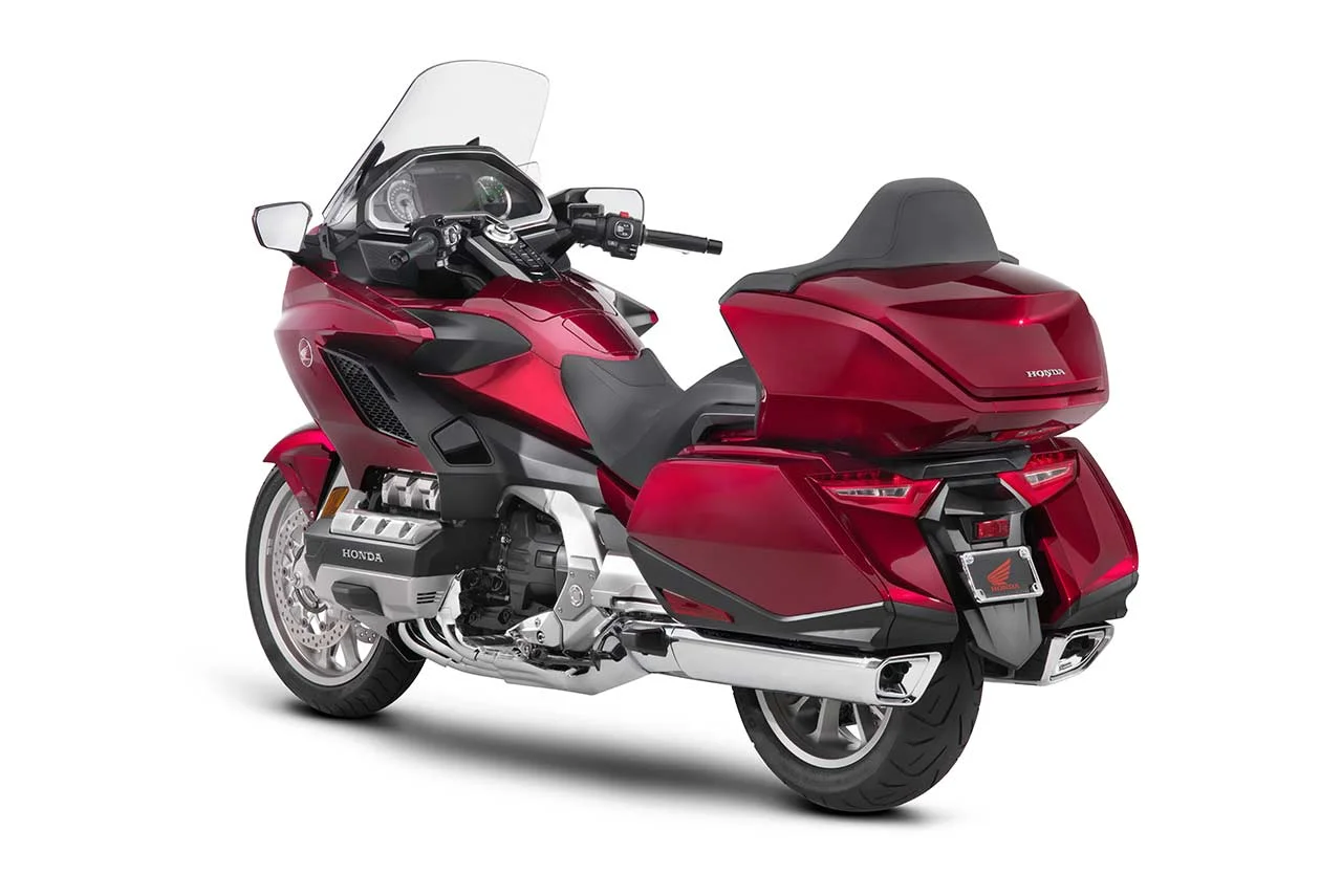 Honda Goldwing Tour 2018 Candy Ardent Red Rear Quarter