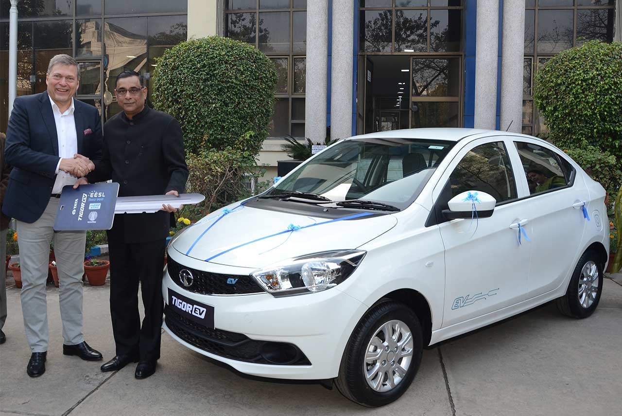 Tata Tigor EV Delivery 2017