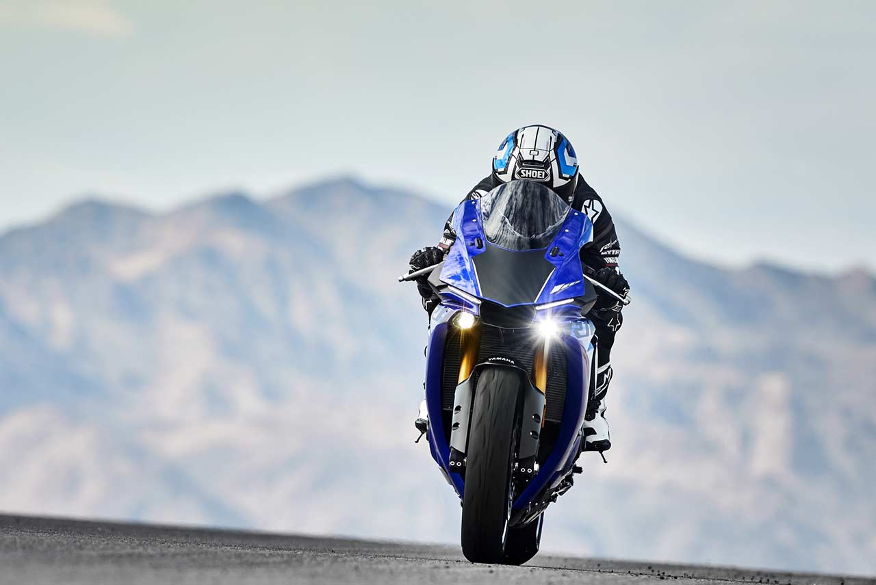 Yamaha YZF R1 2018 Front AUTOBICS