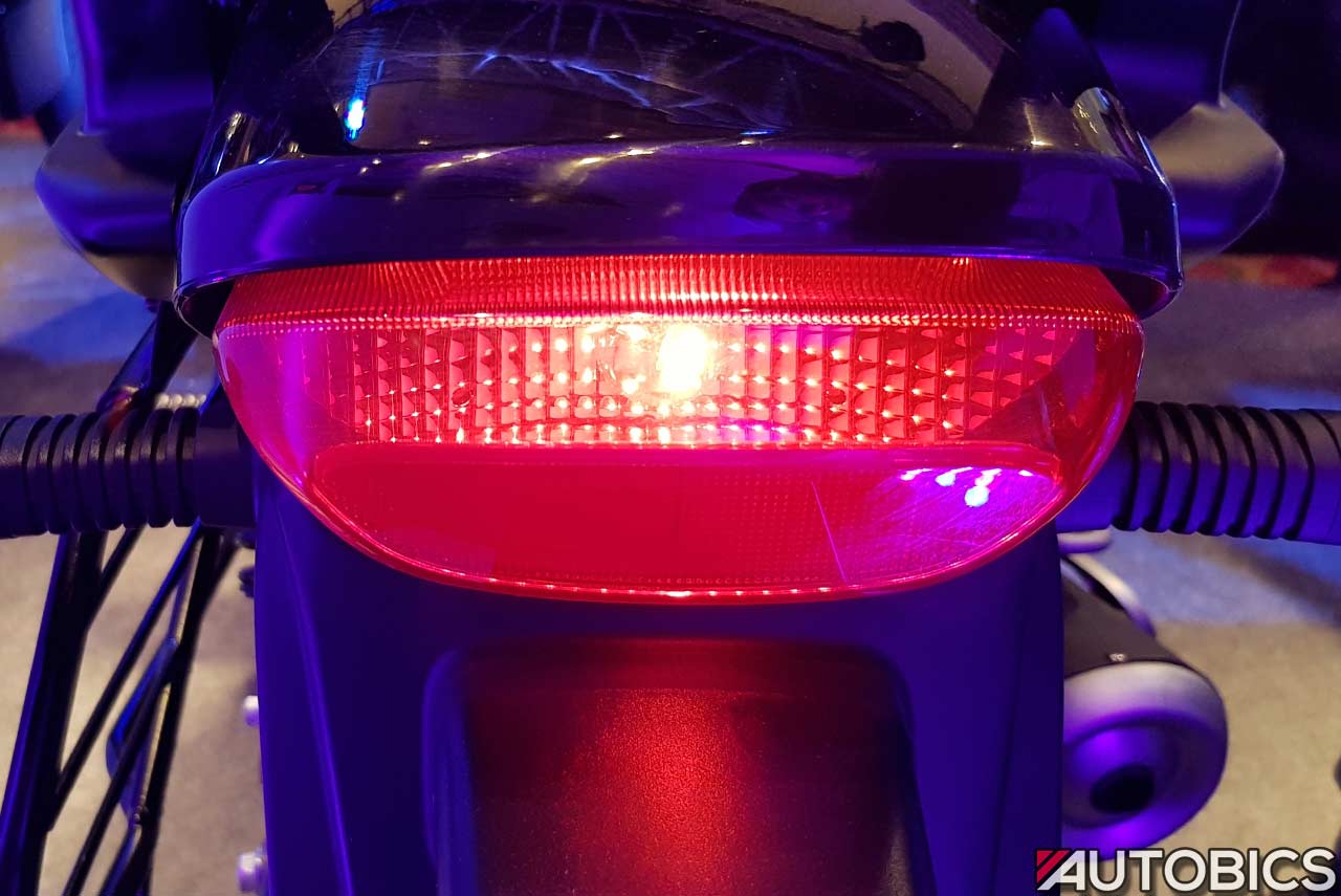 bajaj avenger tail light red cover price