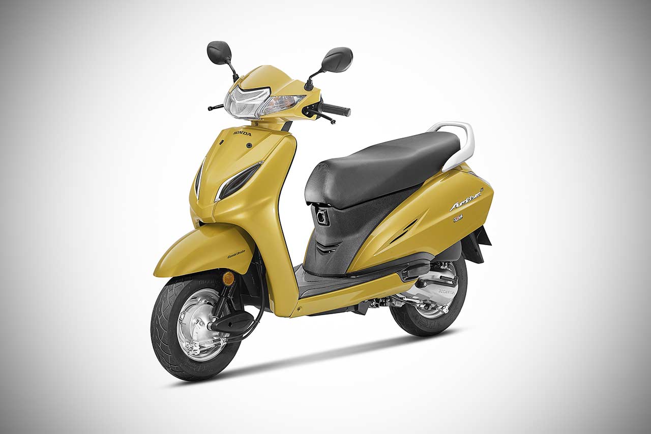 2018 Honda Activa 5G Dazzle Yellow Metallic