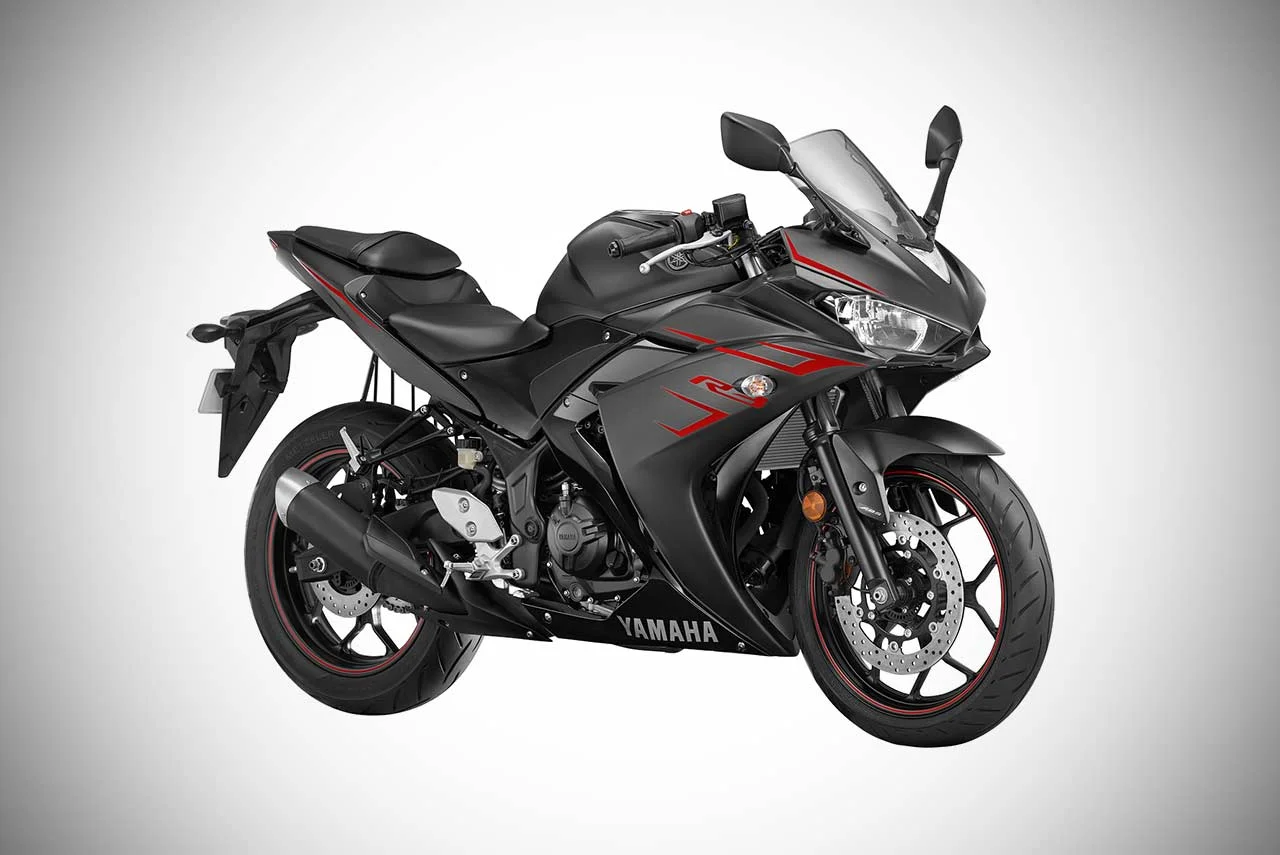 Yamaha YZF-R3 with dual channel ABS Launched in India at Auto Expo