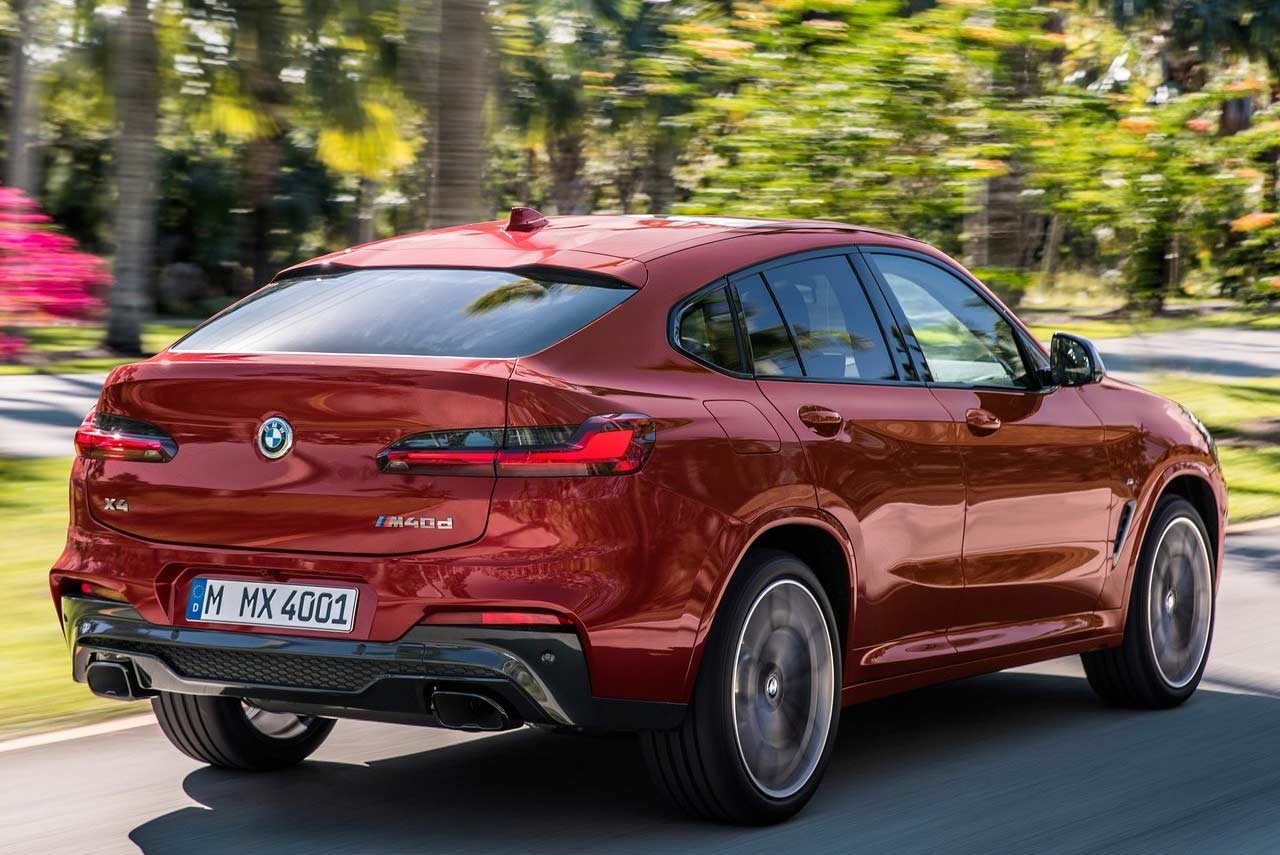2019 BMW X4 M40d Rear Quarter Dynamic