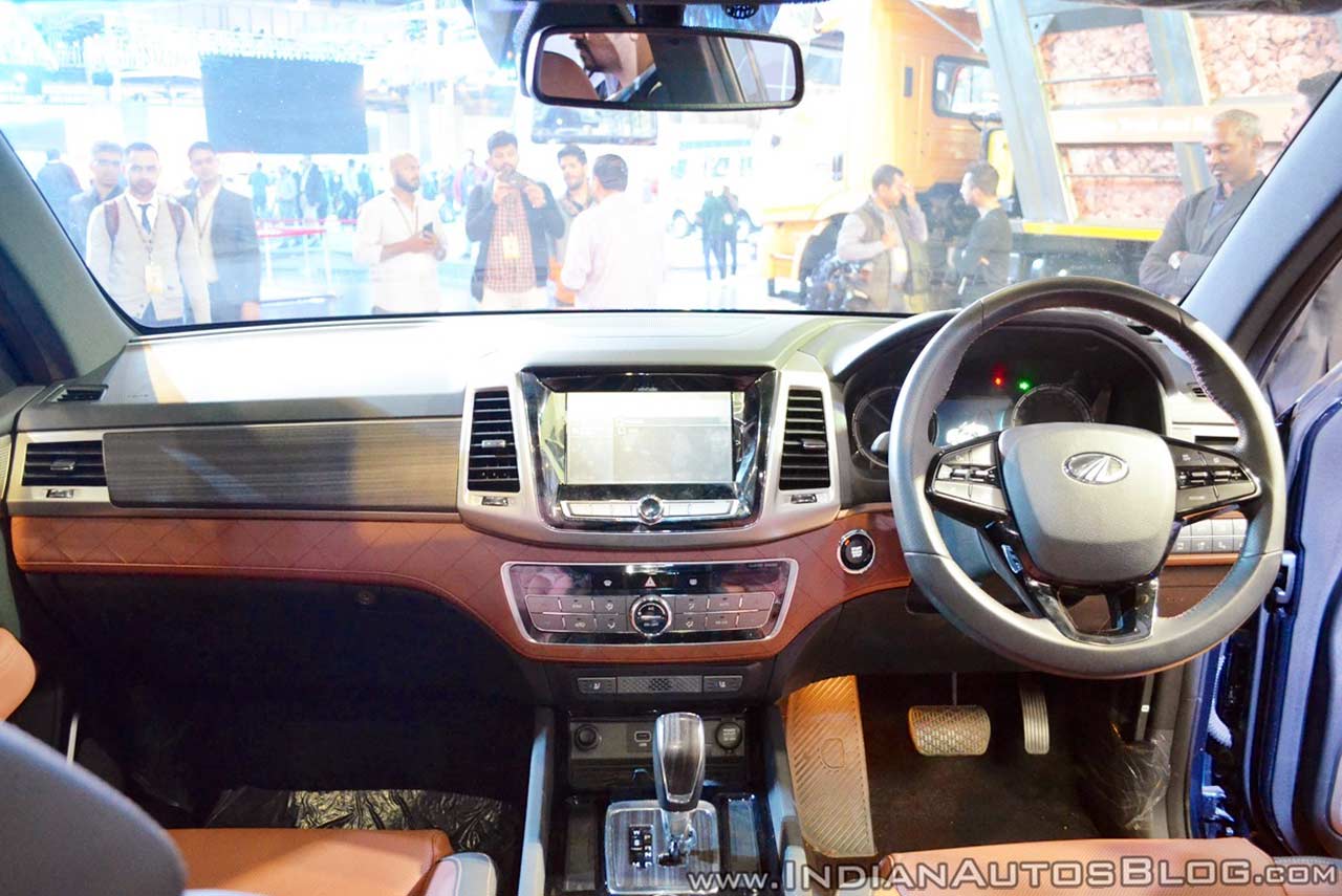 Mahindra Rexton XUV 700 Auto Expo 2018 IAB Interior