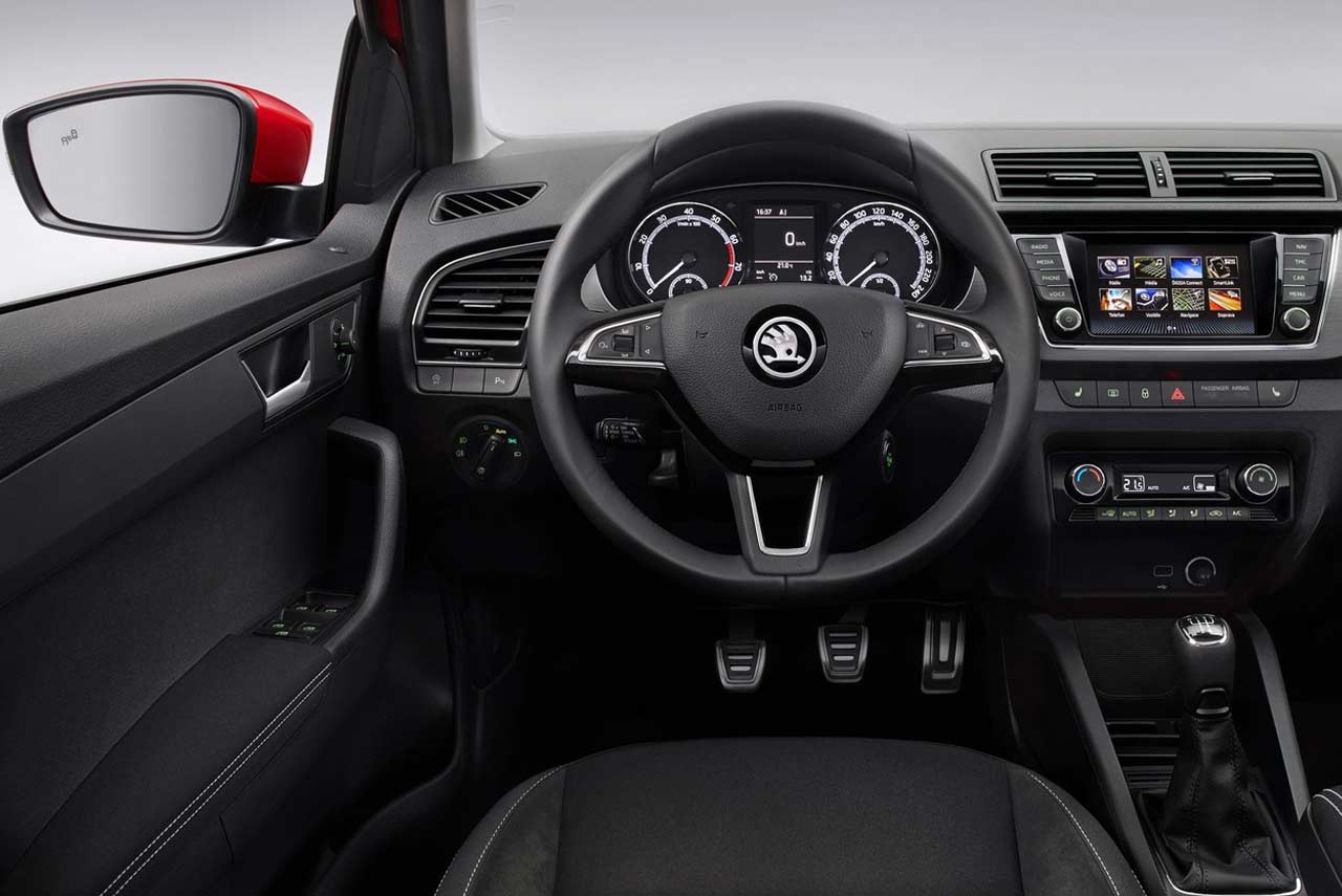 Skoda Fabia Interior 2019 Autobics