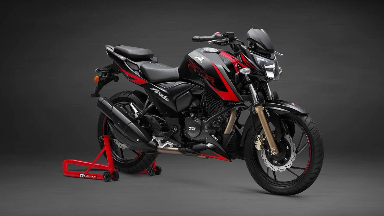 2018 TVS Apache RTR 200 4V Race Edition 2 Front Quarter