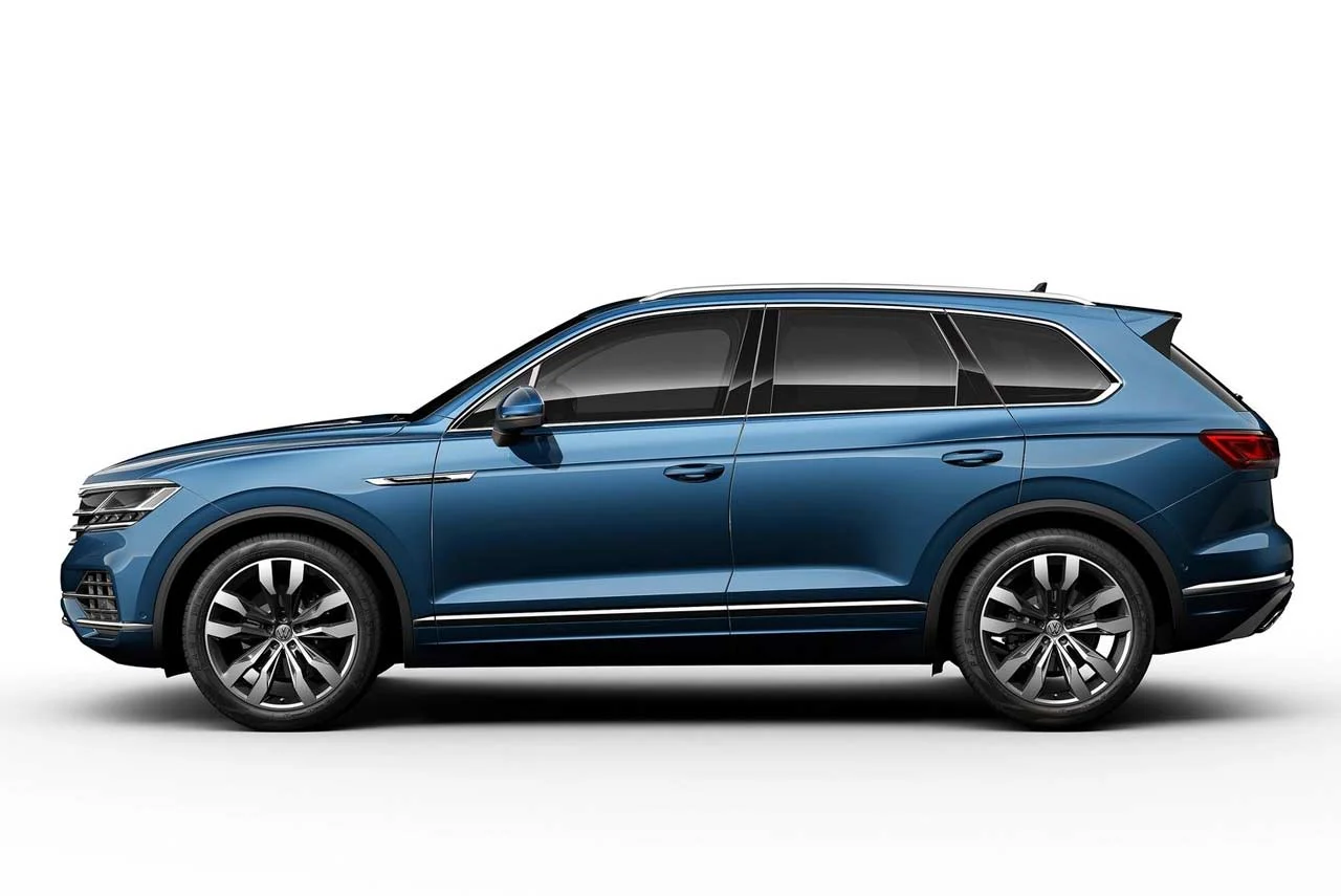 2019 Volkswagen Touareg Blue Side