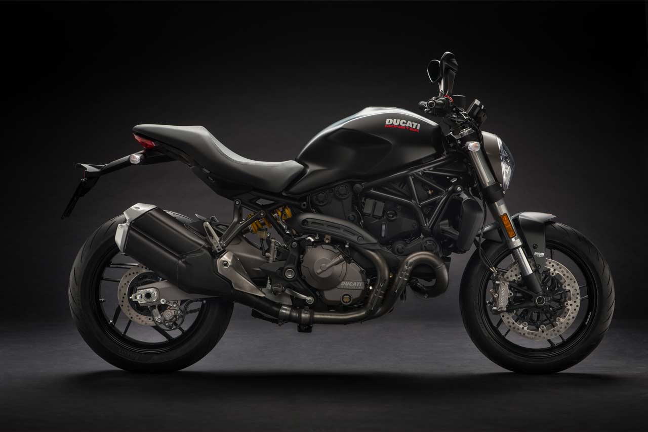 Monster 821 Ducati Red with red frame and black wheels 2018