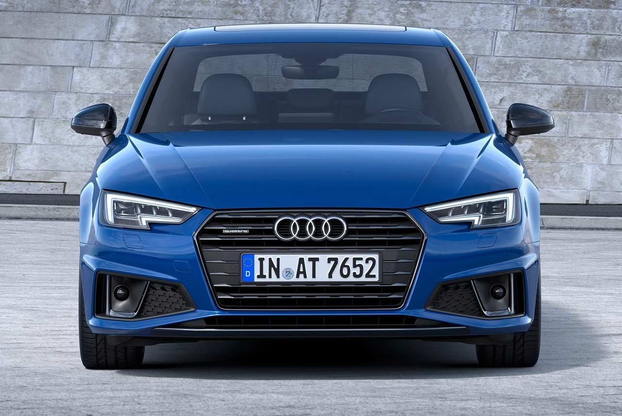 2019 Audi A4 S line Turbo Blue Front