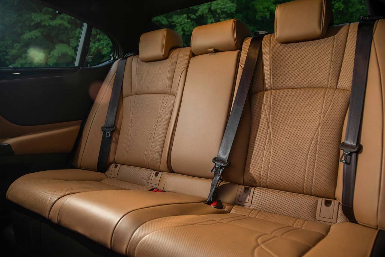 2018 Lexus ES 300h Rear Seats