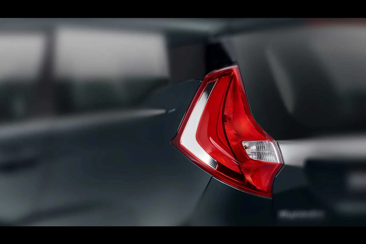 Mahindra Marazzo Interior AC 2018