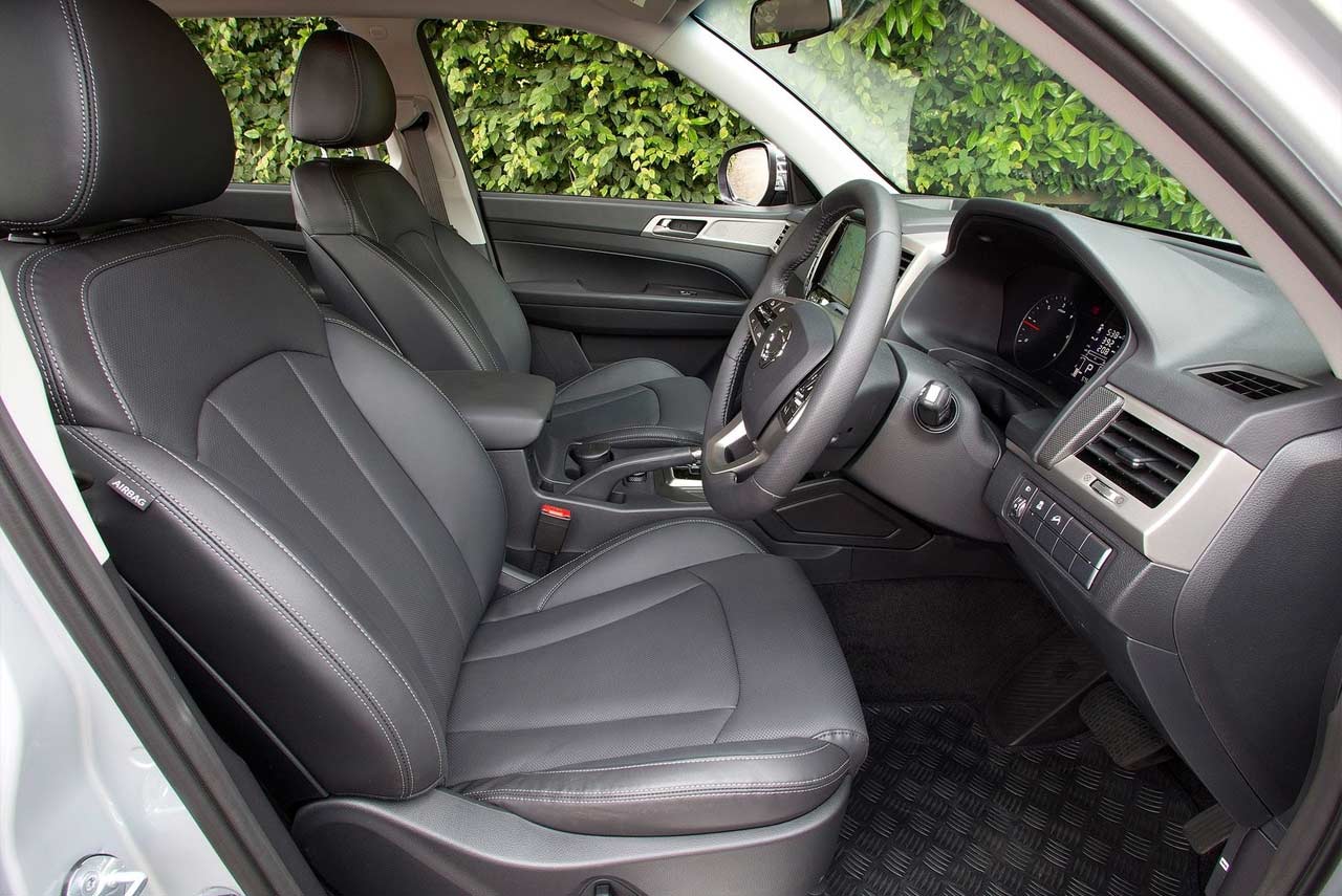 SsangYong Musso Saracen Front Seat 2018