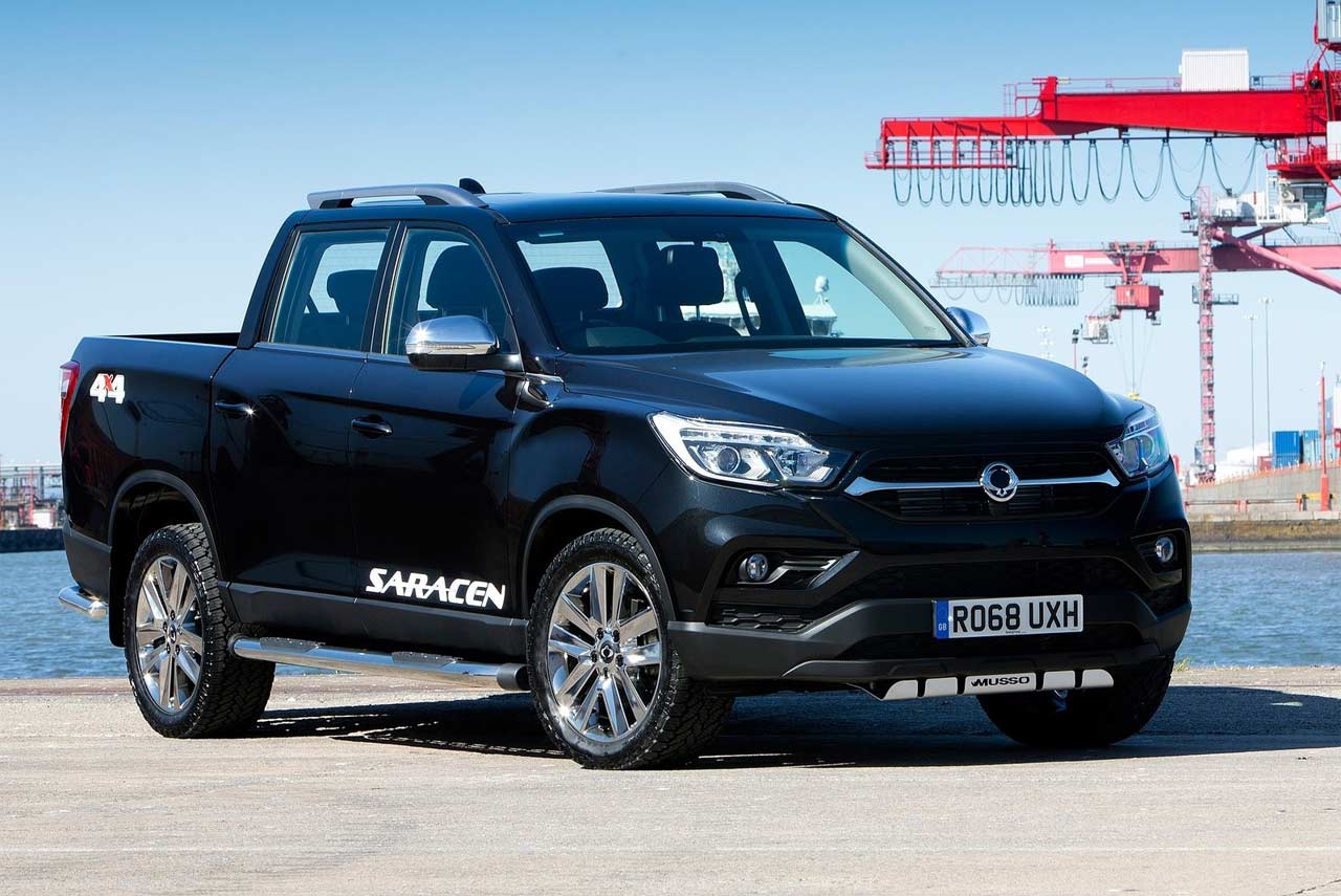 SsangYong Musso Saracen Space Black Front Quarter 2018