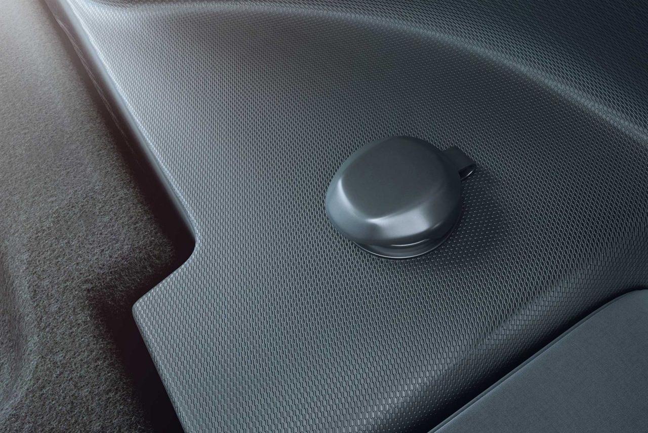 2018 Renault Kwid Rear Power Socket